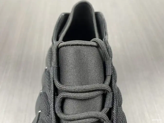 H68032 400 ADIDAS YEEZY 0630